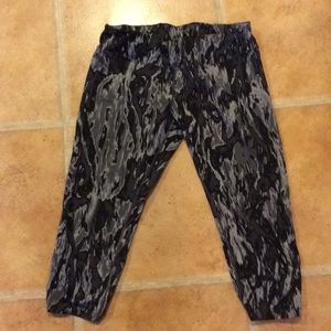 Calvin Klein Workout Capris